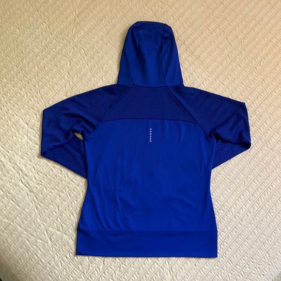 Women’s Nike Dri - Fit Hooded Running Shirt - Picture 2 of 6